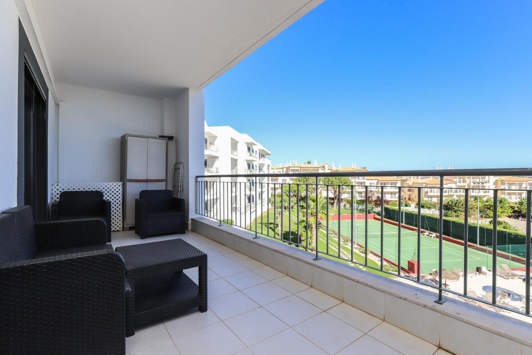 Charming Flat 10 Min Walk To Beach Apartment Albufeira Exterior photo